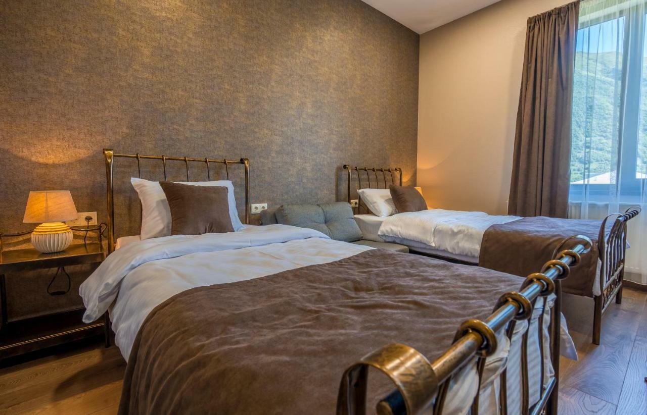Travel Inn Kazbegi Ngoại thất bức ảnh