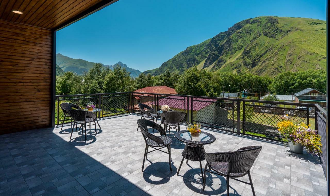 Travel Inn Kazbegi Ngoại thất bức ảnh