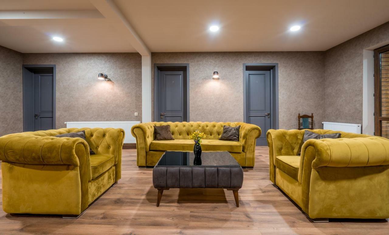 Travel Inn Kazbegi Ngoại thất bức ảnh